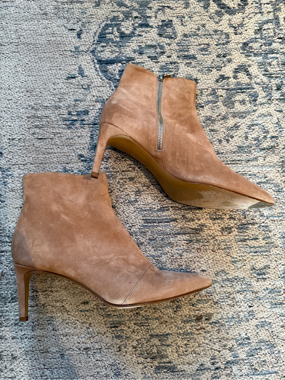 Rag & Bone Suede Pointed-Toe Beha Ankle Moto Boots in Light Beige Size 40/10